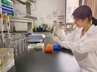 湖北工业大学 将“生态包袱”变为“绿色财富”的生物技术开发之路